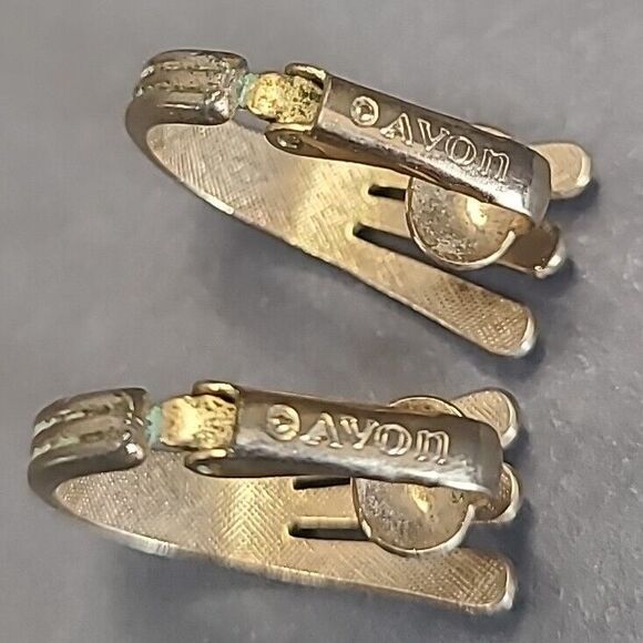 Vintage Gold Tone Earrings Avon Clip On Retro Hoop Minimalist - Picture 4 of 4